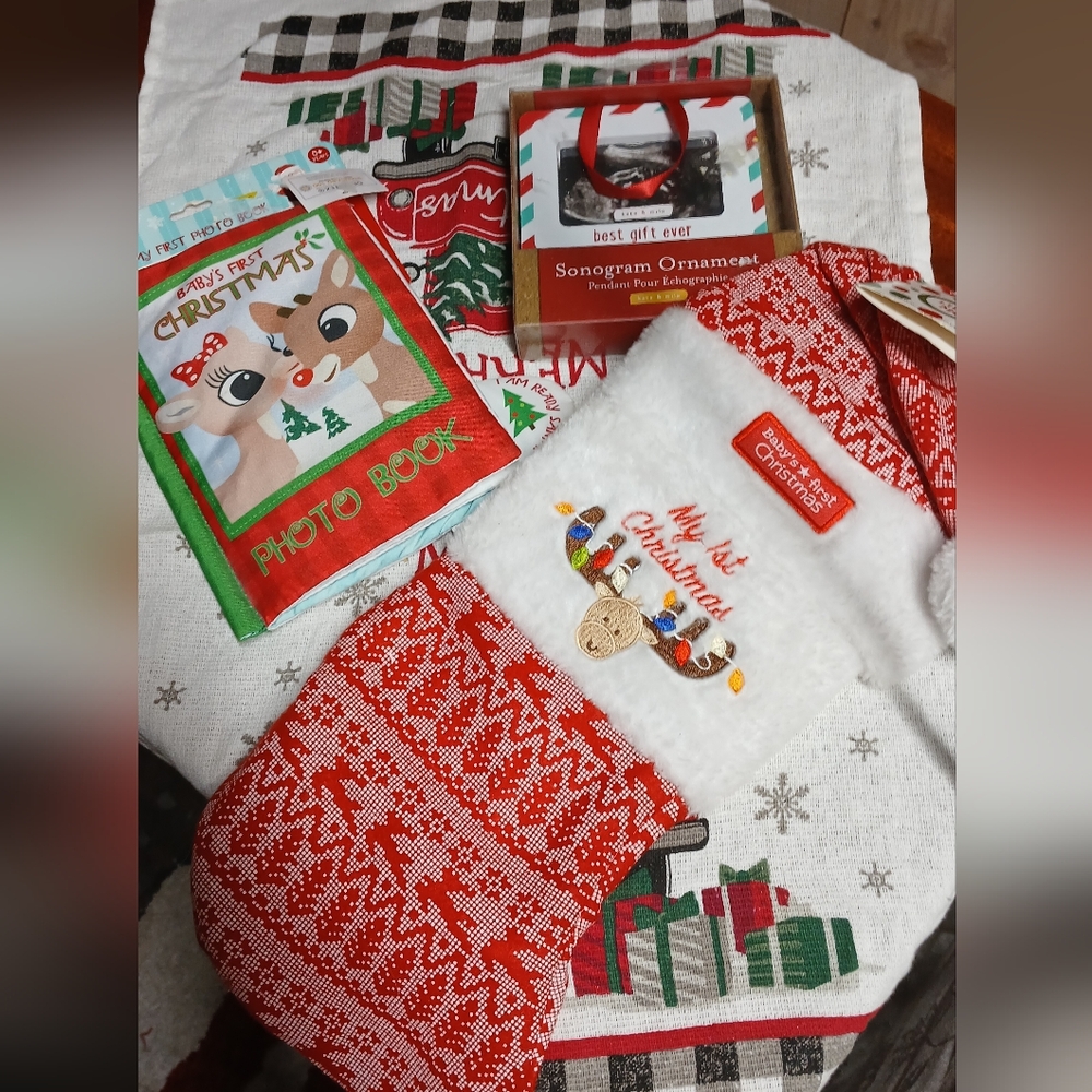 Baby's First Christmas Set - Picture 7 of 7